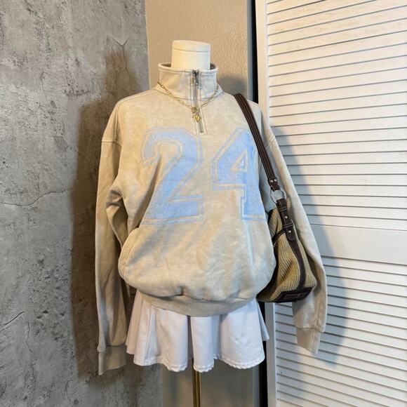 Grey & Blue Quarter Zip Crewneck - Picture 2 of 7